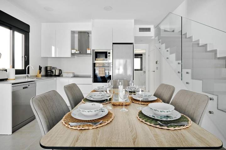 Casa rural para 8 personas, con piscina además de balcón y piscina para niños en San Pedro del Pinatar - 4