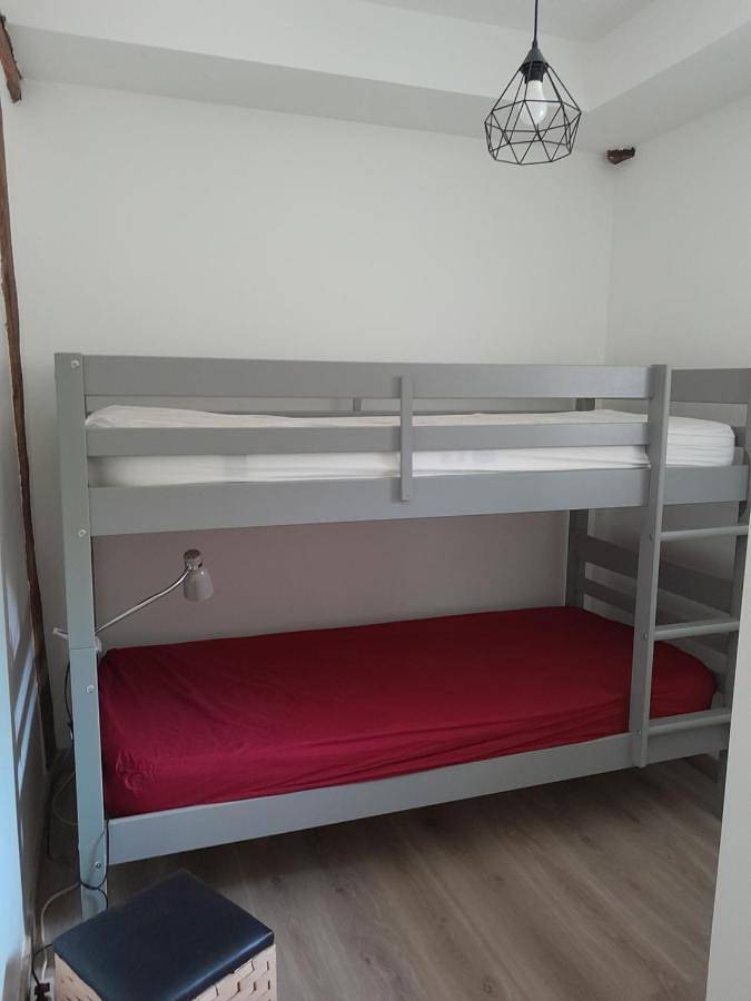 Gîte pour 3 personnes, avec piscine ainsi que jardin et vue à Casson - 4