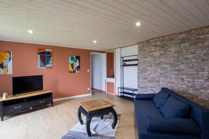 Gîte pour 2 personnes, avec jardin à Puymangou