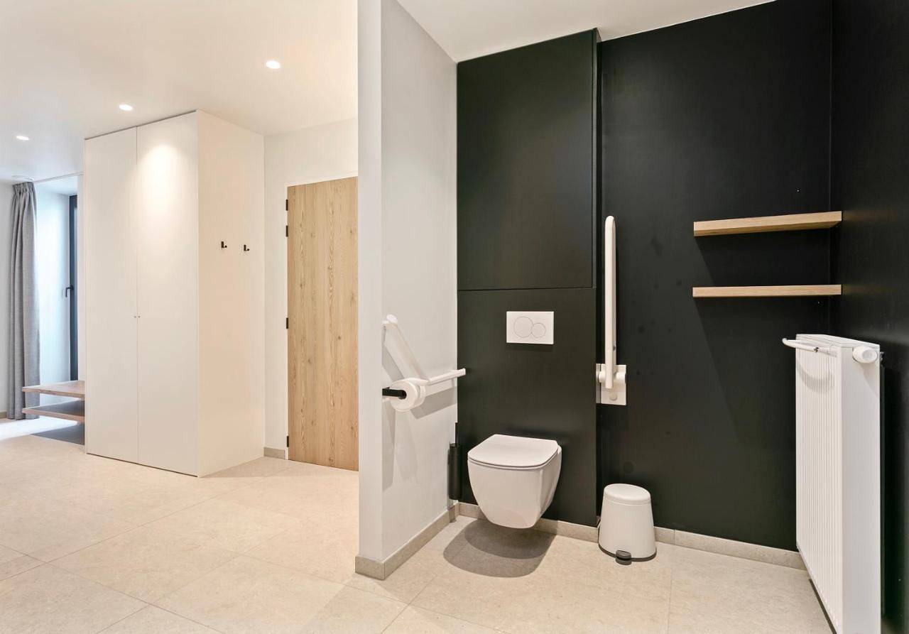 Geheel appartement, Vloed in De Panne, Belgische Kust