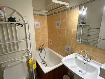 Chalet pour 4 Personnes dans Lac des Hermines, Besse-et-Saint-Anastaise, Photo 1