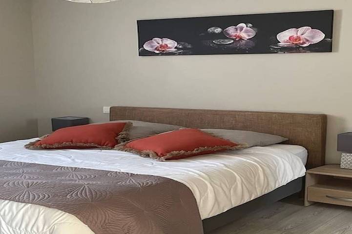 Location de vacances pour 4 personnes, avec jardin et terrasse à Le Tronchet - 2