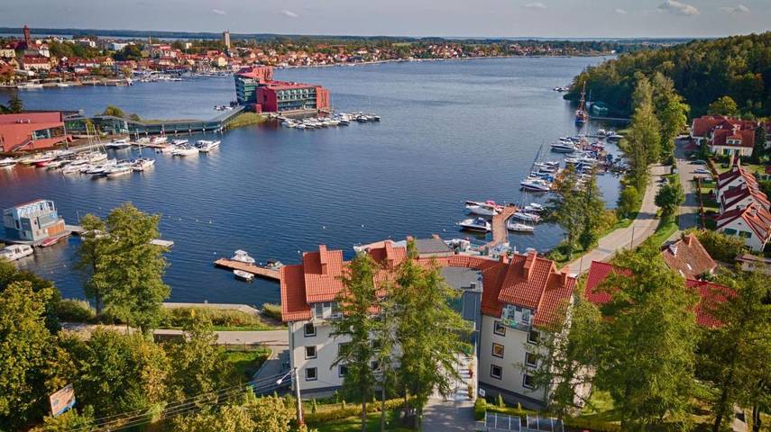 Chambre d’hôte pour 2 personnes, avec vue ainsi que vue sur le lac et terrasse