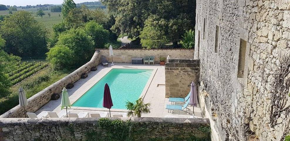 Hôtel pour 3 personnes, avec terrasse ainsi que jardin et piscine à Puisseguin - 3