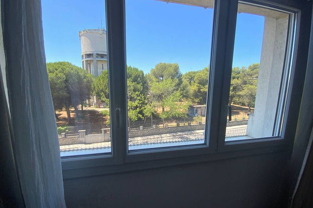 Entire apartment, Large air-conditioned apartment between the beach and the center of Montpellier in Croix d'Argent, Montpellier