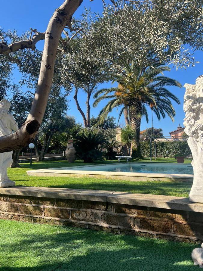Villa pour 4 personnes, avec piscine ainsi que vue et jardin, adapté aux familles à Rome - 4