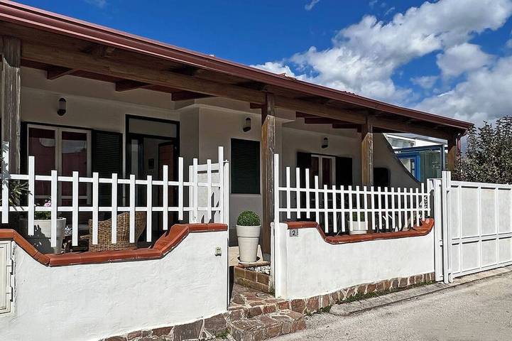 Villa for 8 people, with garden and terrace - 1