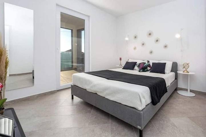 Villa pour 4 personnes, avec jacuzzi ainsi que sauna et balcon à Mlini - 3