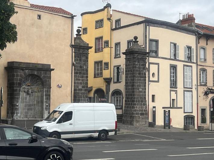 Hôtel pour 3 personnes à Riom - 3