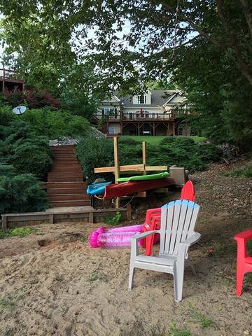 Vacation House for 10 Guests in Lake Gaston, North Carolina, Picture 2