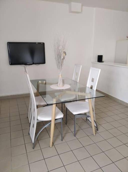 Gîte pour 4 personnes à Lapalud - 2