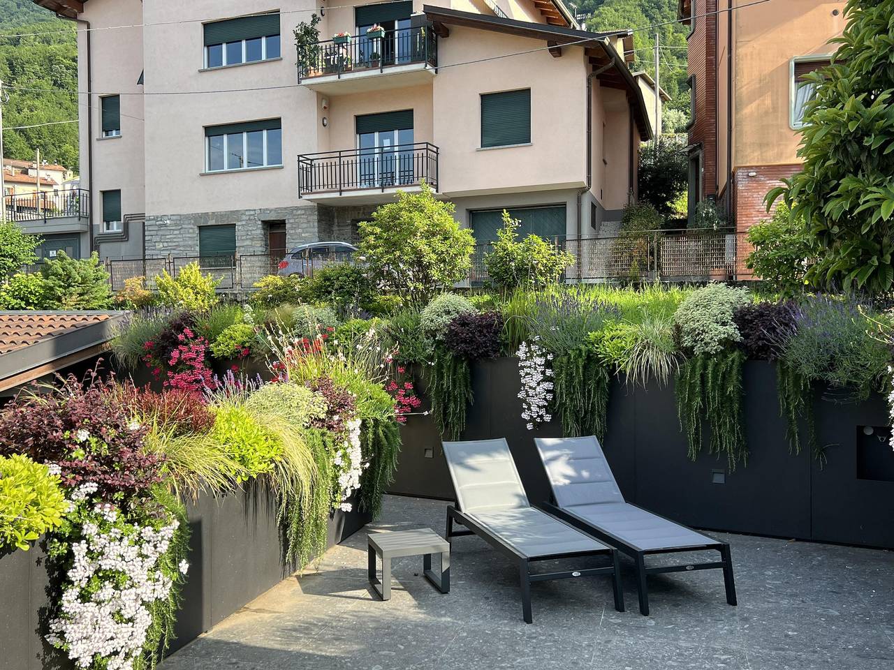 Ganze Wohnung, Ferienwohnung 'Luxury Lakefront Penthouse' mit Seeblick, Wlan und Klimaanlage in Lezzeno, Comer See