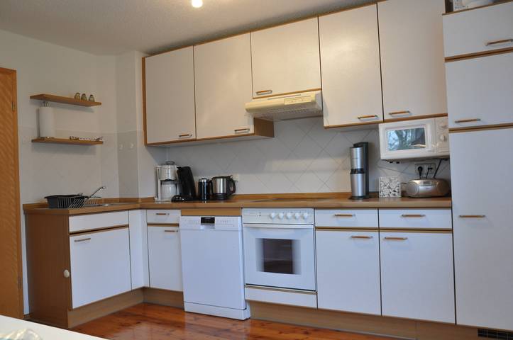 Ganze Ferienwohnung, Ferienwohnung Hortensiengarten - Ferienwohnung 78 qm, 1 sep. Schlafzimmer, Freisitz, Terrasse in Burghausen, Landkreis Altötting