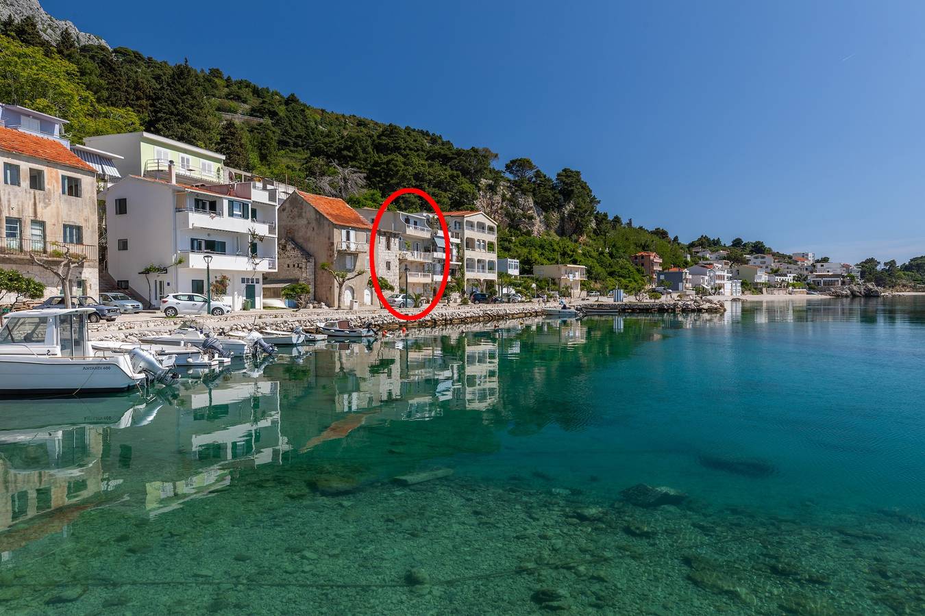 Cijeli apartman, Trosobni apartman uz plažu Drašnice, Makarska -a in Drašnice, Makarska rivijera
