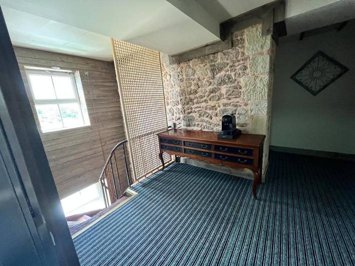 Location de vacances pour 33 personnes, avec terrasse et jacuzzi à Cosqueville - 4