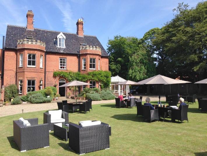 Bed and breakfast for 2 people, with garden and view in North Norfolk
