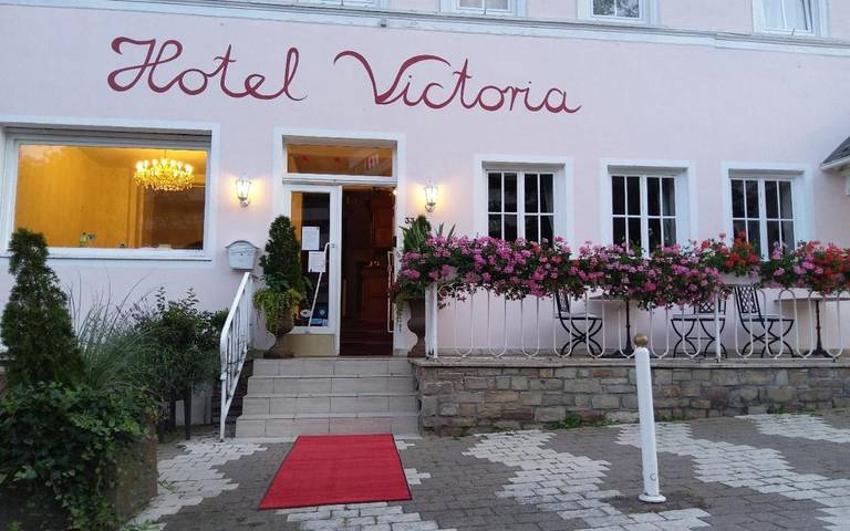 Hotel für 3 Personen, mit Terrasse und Ausblick in Schlangenbad