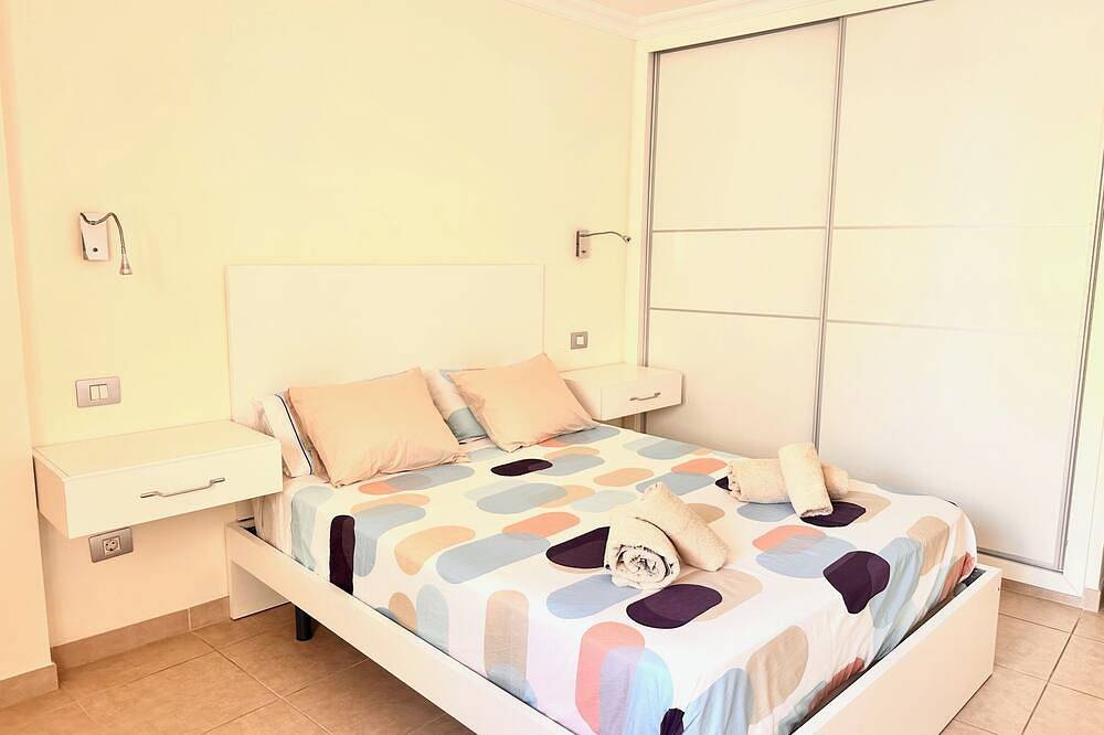 Entire apartment, Pambnb – Bajamar Seaside Retreat in Bajamar, San Cristóbal de La Laguna