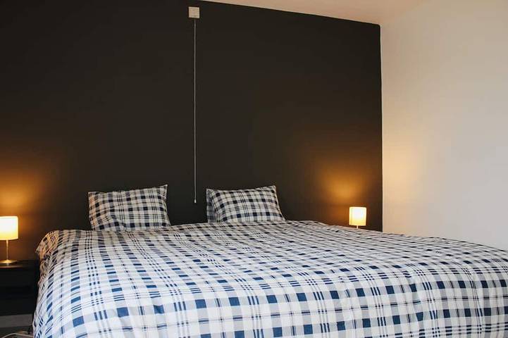 Gîte pour 12 personnes, avec terrasse et jardin, animaux acceptés à Philippeville - 3