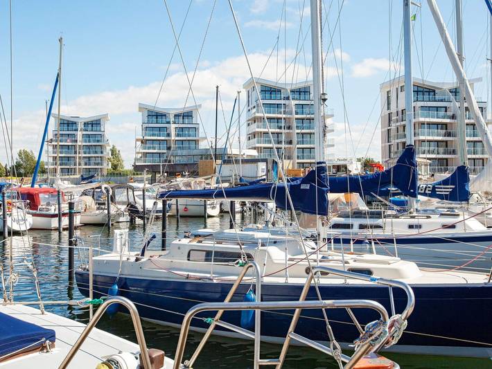 Ferienwohnung für 6 Personen, mit Balkon/Terrasse und Balkon sowie Terrasse an der Kieler Bucht - 2