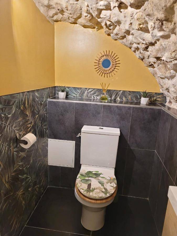 Location de vacances pour 4 personnes, avec balcon et vue, adapté aux familles à Tourrette-Levens - 2