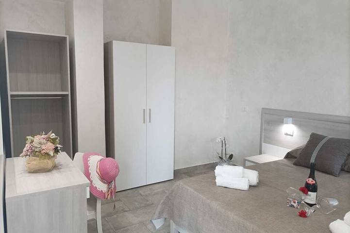 Ferienhaus für 4 Personen, mit Garten und Pool sowie Balkon und Whirlpool, mit Haustier