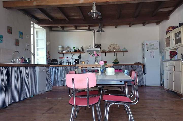 Gîte pour 10 personnes, avec piscine ainsi que jardin et terrasse à Margueron - 2