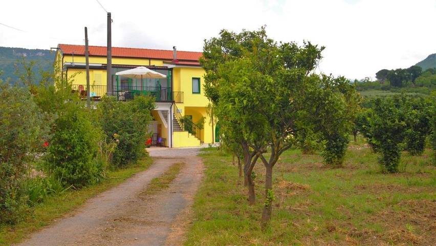 Gîte pour 2 personnes, avec jardin ainsi que terrasse et vue à Giffoni Valle Piana - 3