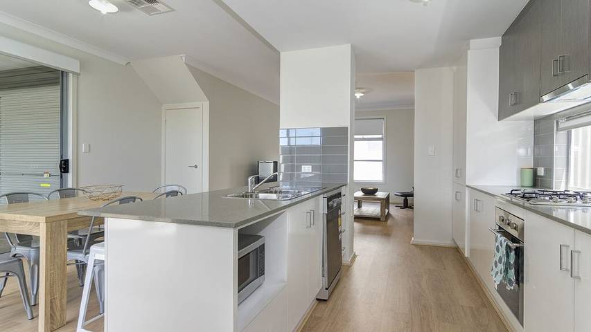 Holiday rental for 6 people, with terrace and garden in Adelaide