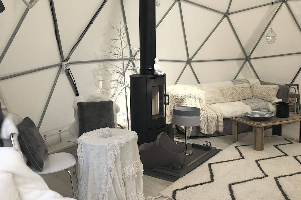 New Listing!! Luxury Glamping Dome in Saint-Sulpice (Mayenne), Mayenne