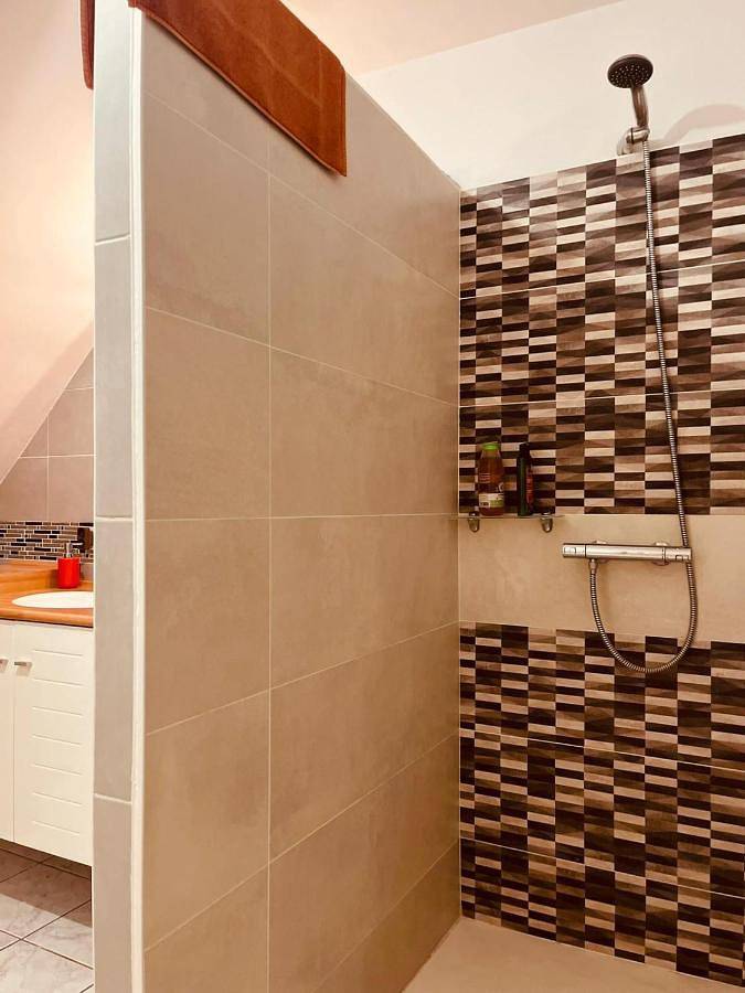 Appartement de vacances entier, Chambre bleu in Orgères, Région de Rennes