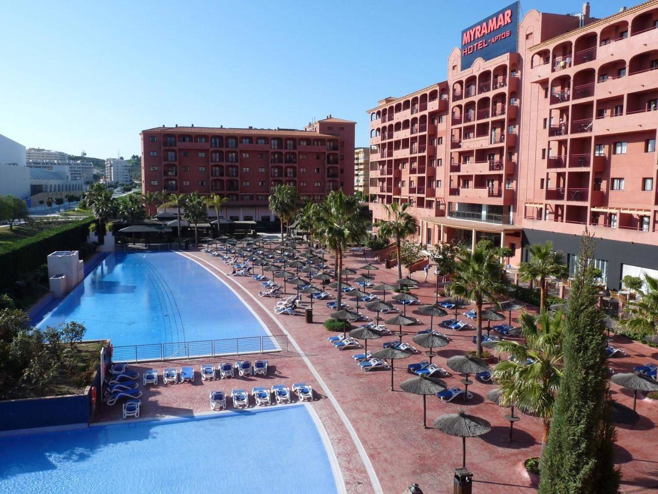 Aparthotel para 10 personas con terraza in Myramar, Fuengirola