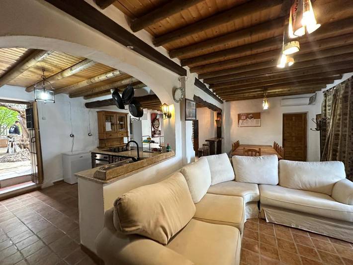 Location de vacances pour 20 personnes, avec piscine, animaux acceptés à Pruna - 3