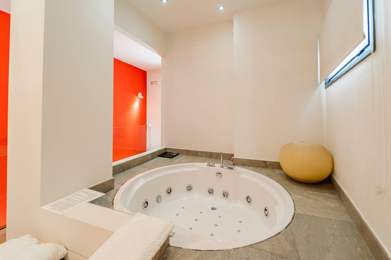 Landelijk Huis 'Los Puentes': Bubbelbad, Tuin & Barbecue nabij Bardenas Reales, foto 10