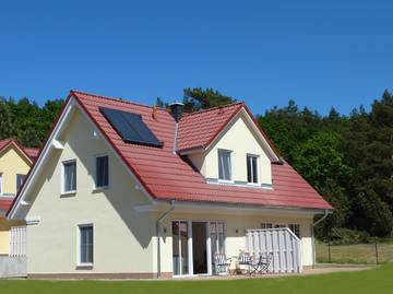 Ferienhaus für 4 Personen, mit Sauna und Terrasse sowie Garten in Korswandt