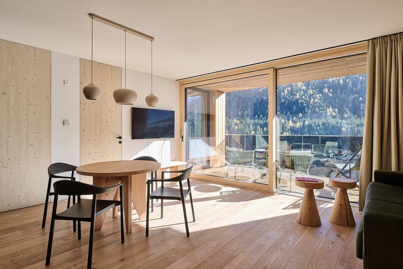 Ganze Ferienwohnung, Apartment Top 4 und 8 mit 1 Sz und Balkon in Stubaier Alpen, Fulpmes