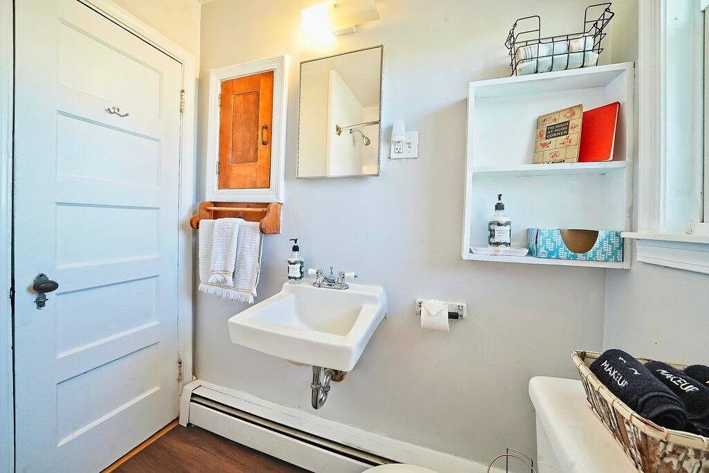 Ganze Wohnung, Castle Hill Lookout - Comfortable and Spacious Home in Salem (MA), Essex County (MA)