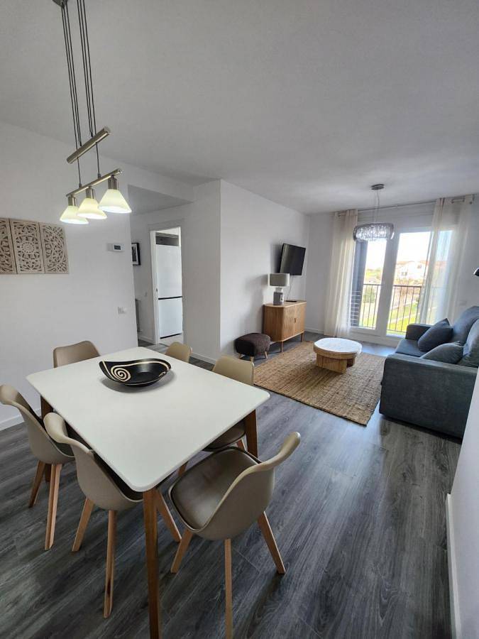 Apartamento entero, Two-Bedroom Apartment in Soto de la Marina, Santa Cruz de Bezana