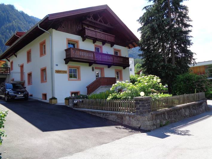 Ferienwohnung für 7 Personen, mit Terrasse und Garten in Sautens