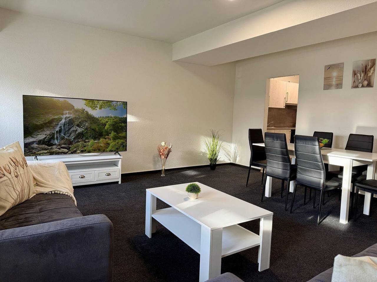 Ganze Wohnung, Großzügiges Apartment Peenstuuv mit drei Schlafzimmern am Stadtrand von Demmin in Demmin, Mecklenburgische Seenplatte