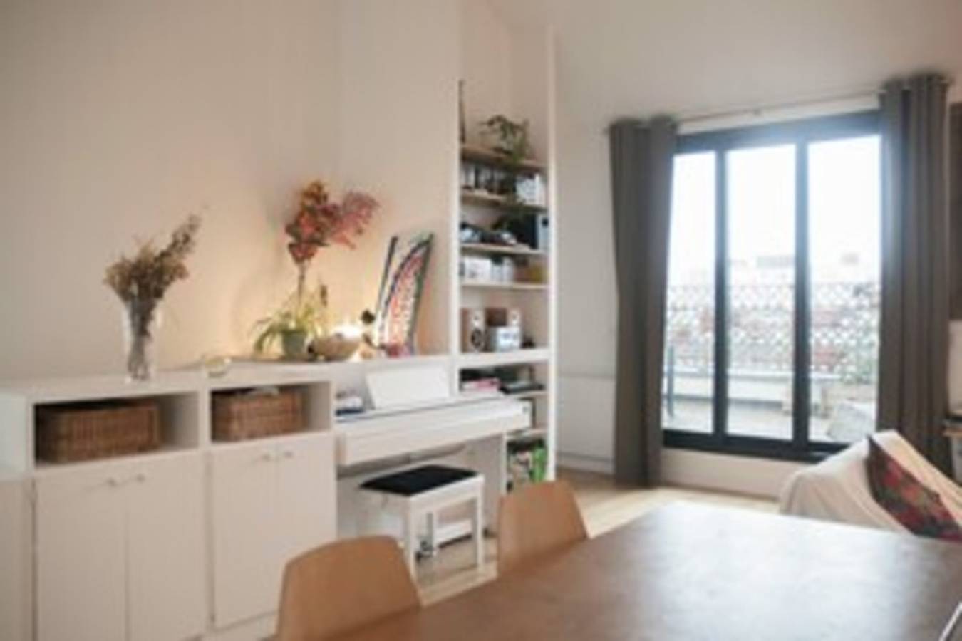 Entire apartment, Duplex 124 M2 With Wifi Terrasse In Saint Ouen in Saint-Ouen, Seine-Saint-Denis