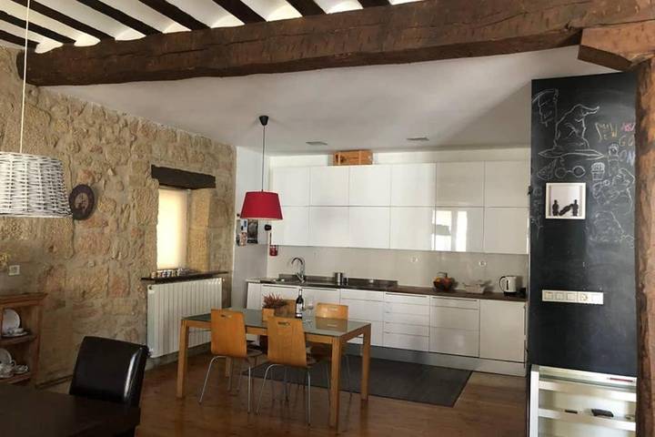 Gîte pour 8 personnes, avec balcon et vue à Haro - 4