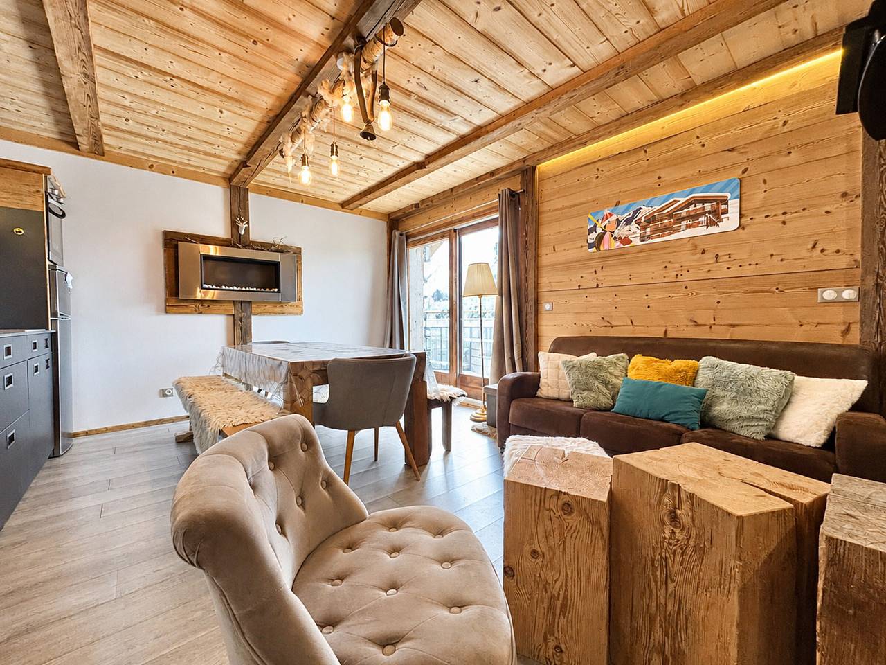 Apartamento entero, Acogedor apartamento a pie de pista, ideal para 6-8 personas con terraza in Notre-Dame-de-Bellecombe, Albertville region