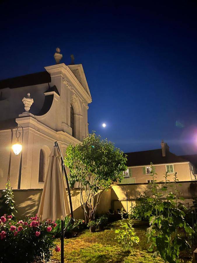 Gîte pour 7 personnes, avec vue et jardin à Bar-sur-Aube - 2