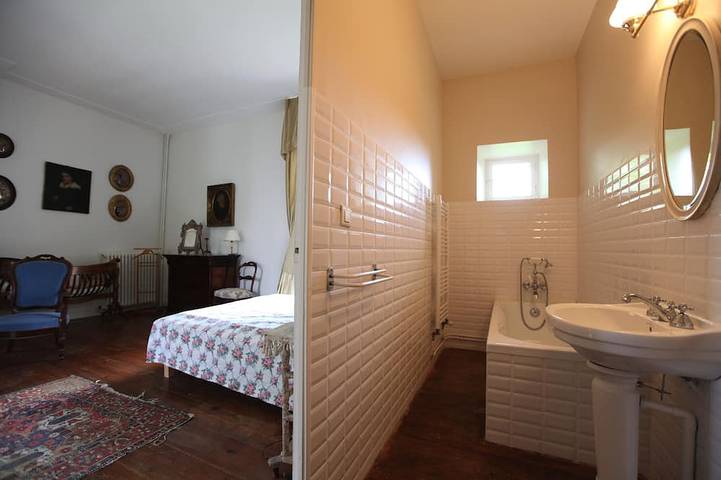 Location de vacances pour 15 personnes, avec Terrasse et Jardin à Saint-Savinien - 3