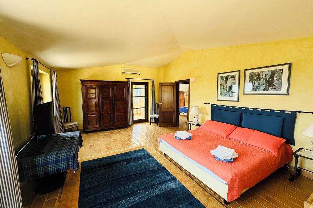 Villa seaview and private pool in Torrevecchia Teatina, Chieti Province