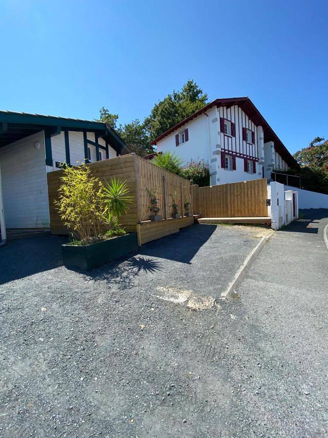 Location de vacances pour 6 personnes, avec Terrasse à Ahetze