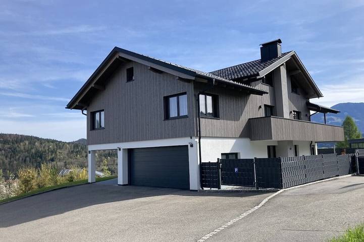 Ferienwohnung für 6 Personen, mit Pool und Terrasse sowie Garten