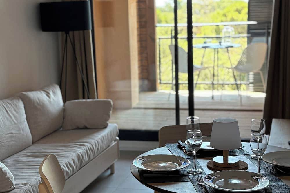 Appartement entier, Superbe T2 les pieds dans l'eau in Pianottoli-Caldarello, Arrondissement de Sartène
