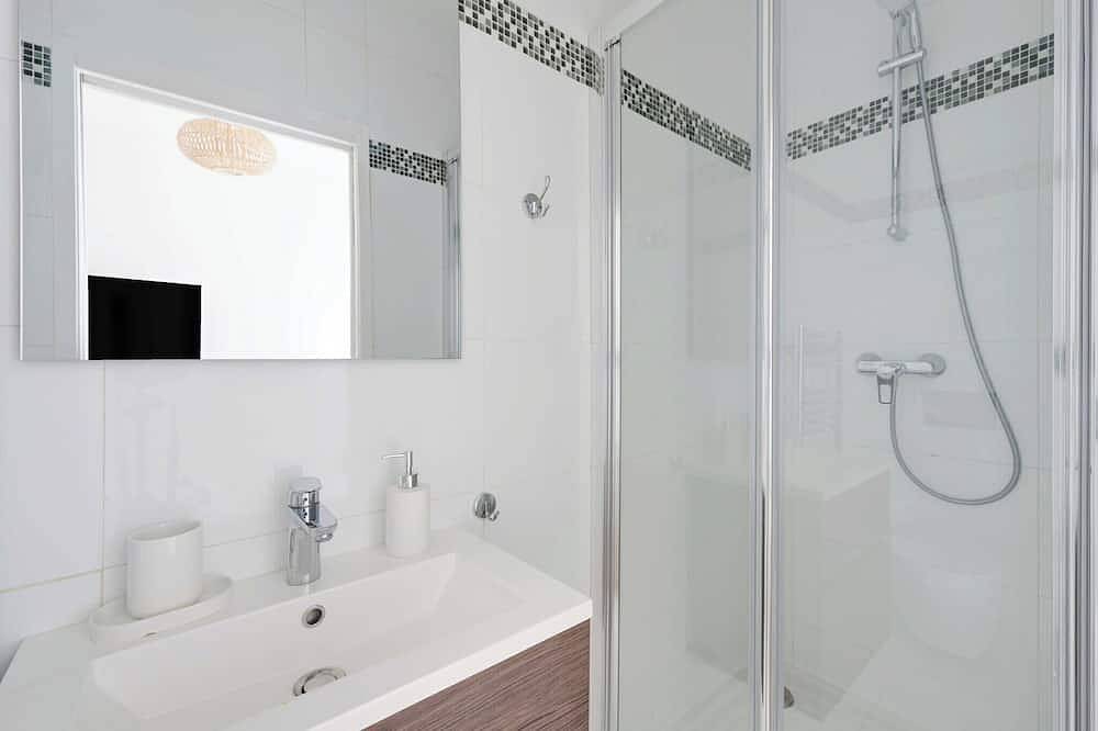 Apartamento entero, Acogedor apartamento -1Br-2P- Suresnes in Suresnes, Altos del Sena